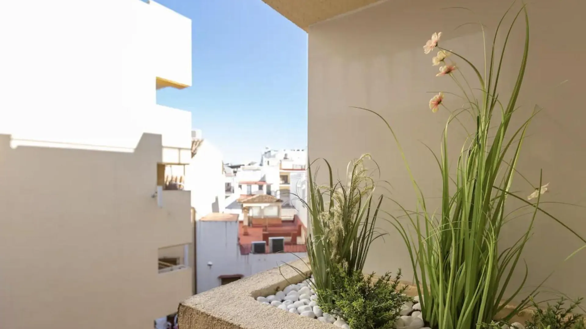 Precioso Estudio En El Centro De Torremolinos Spain
